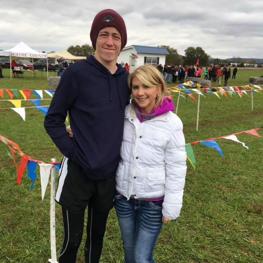 Meet your Posher, Crystal